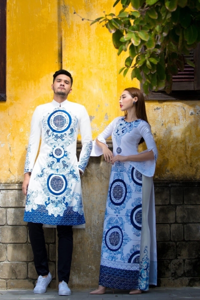Áo dài cưới truyền thống màu trắng họa tiết đôc đáo